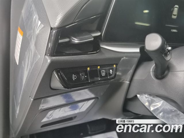 Kia Niro 2023 — photo 11