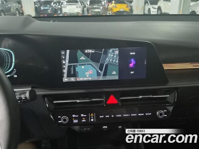 Kia Niro 2023 — photo 14