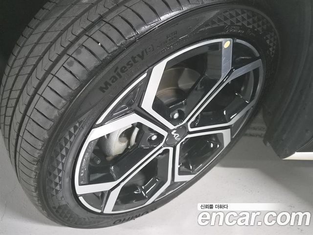 Kia Niro 2023 — photo 18
