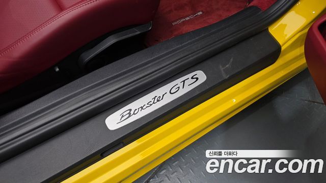 Porsche 718 2021 — photo 28