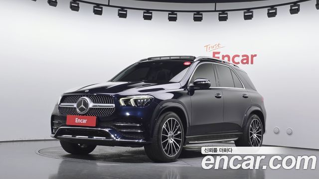 Mercedes-Benz GLE-Class 2022 — photo 1