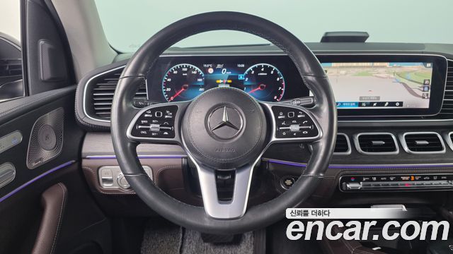 Mercedes-Benz GLE-Class 2022 — photo 13