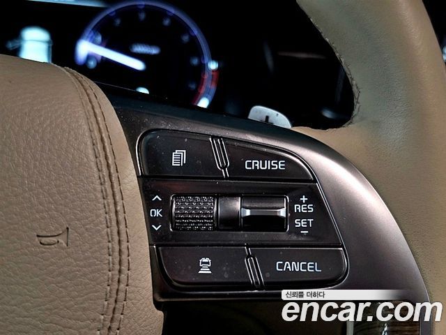 Kia K9 2021 — photo 17