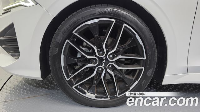 Kia K5 2022 — photo 5