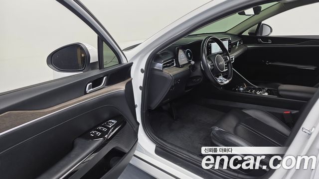 Kia K5 2022 — photo 10
