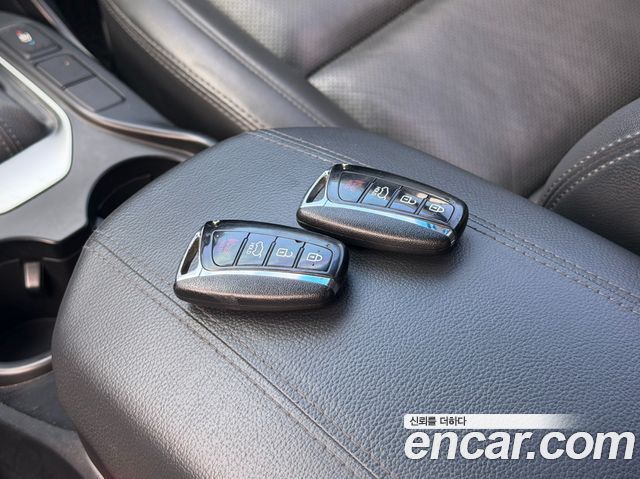 Hyundai Santafe 2017 — photo 15