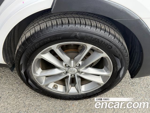 Hyundai Santafe 2017 — photo 18