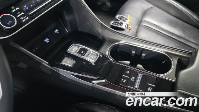 Hyundai Sonata 2023 — photo 12