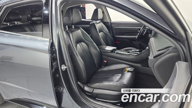 Hyundai Sonata 2023 — photo 16