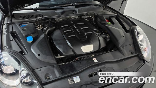 Porsche Cayenne 2016 — photo 6