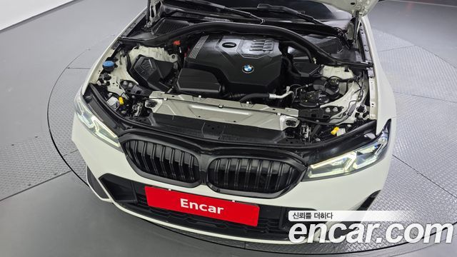 BMW 3-Series 2023 — photo 6