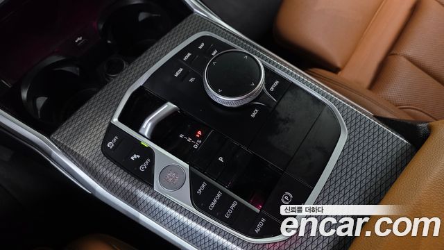 BMW 3-Series 2023 — photo 12