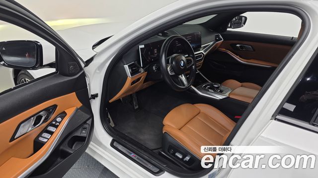 BMW 3-Series 2023 — photo 13