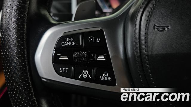 BMW 3-Series 2023 — photo 21