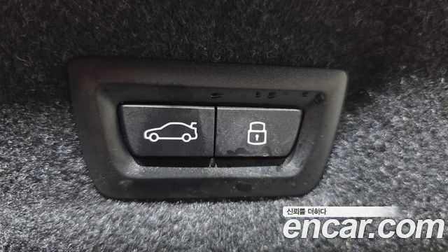 BMW 3-Series 2023 — photo 22