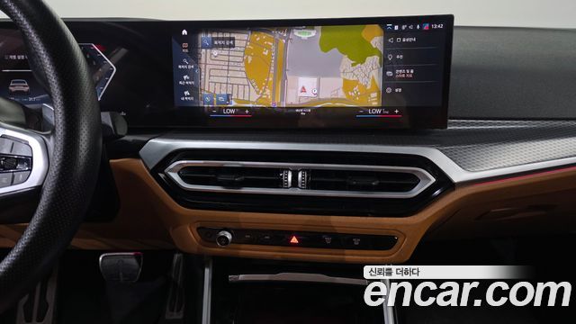 BMW 3-Series 2023 — photo 24