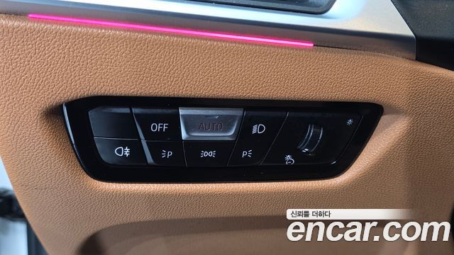 BMW 3-Series 2023 — photo 26