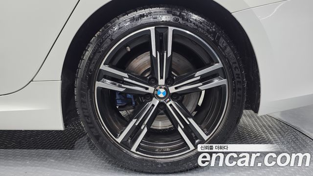 BMW 3-Series 2023 — photo 7