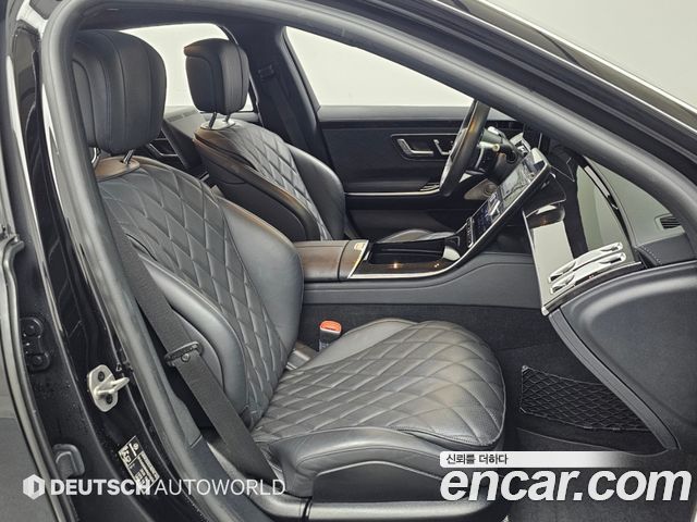Mercedes-Benz S-Class 2024 — photo 10