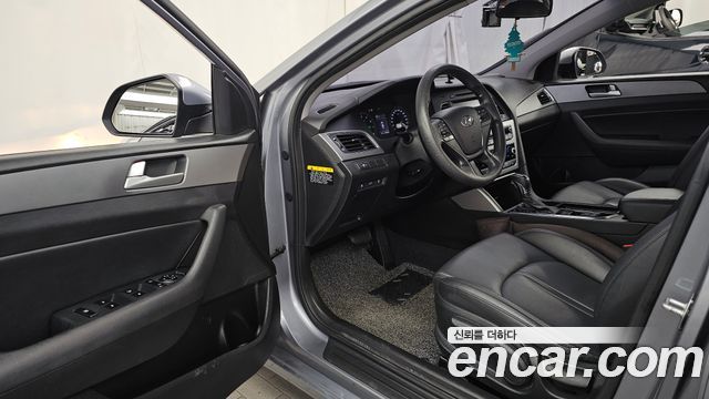 Hyundai Sonata 2016 — photo 10