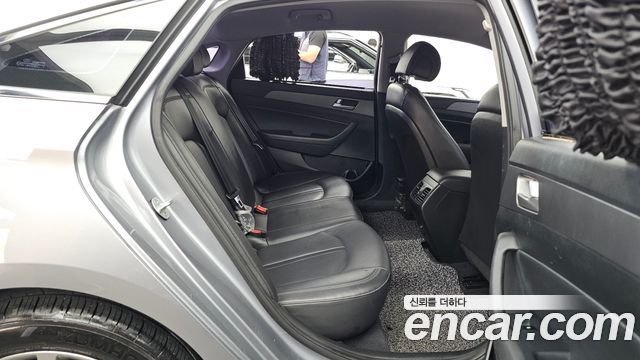 Hyundai Sonata 2016 — photo 12