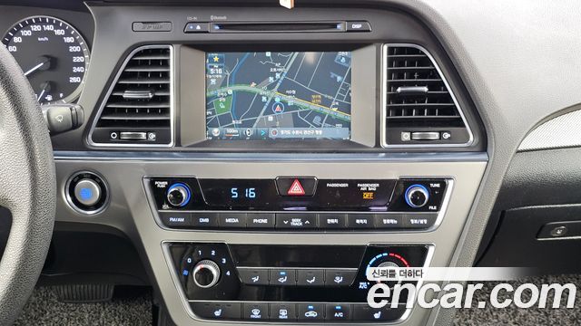 Hyundai Sonata 2016 — photo 13