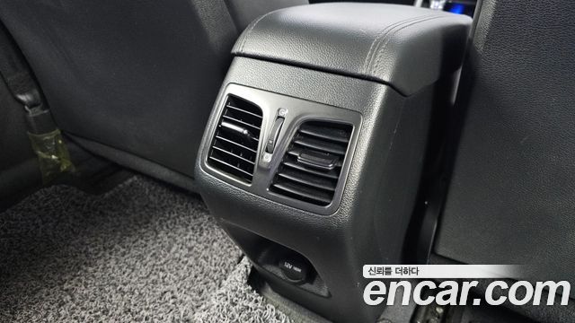 Hyundai Sonata 2016 — photo 19