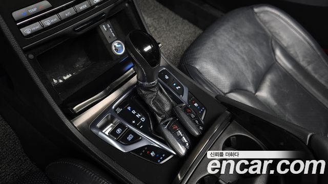 Hyundai Grandeur 2015 — photo 12