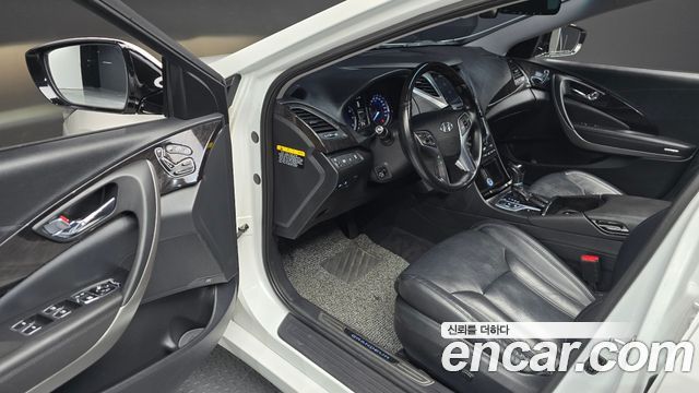 Hyundai Grandeur 2015 — photo 13