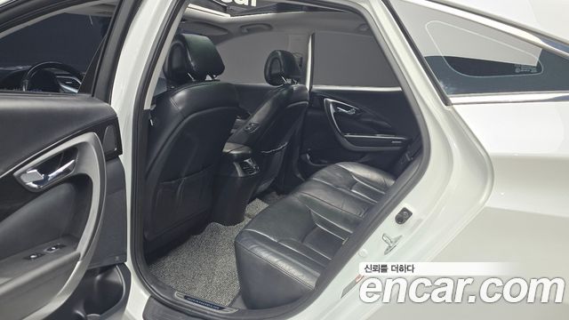 Hyundai Grandeur 2015 — photo 17