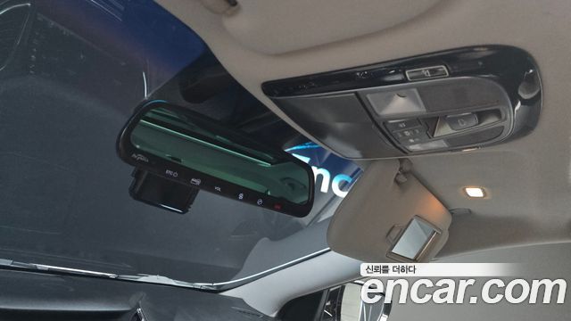 Hyundai Grandeur 2015 — photo 25