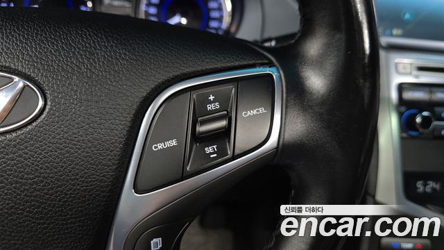 Hyundai Grandeur 2015 — photo 27