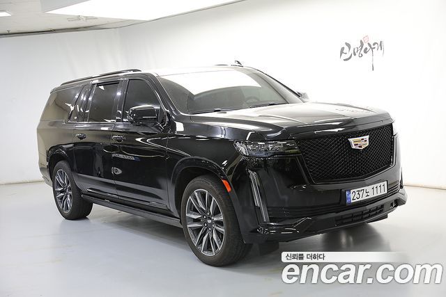 Cadillac Escalade 2023 — photo 2