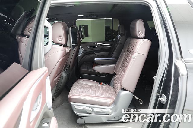 Cadillac Escalade 2023 — photo 6