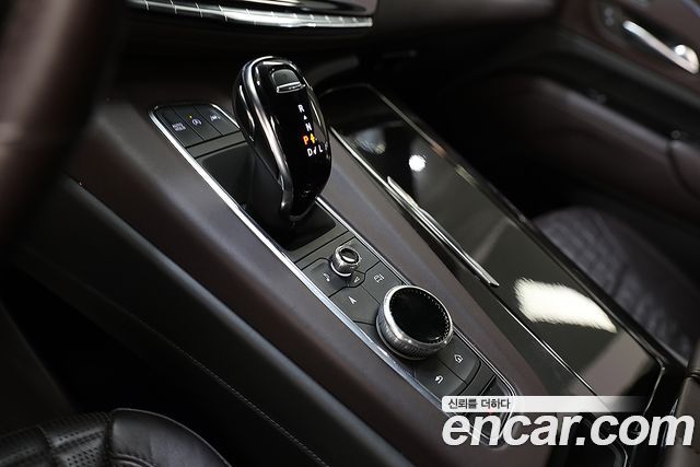 Cadillac Escalade 2023 — photo 8