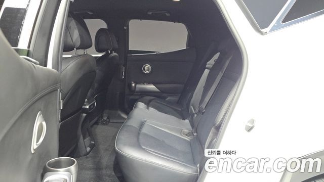 Genesis GV60 2022 — photo 16