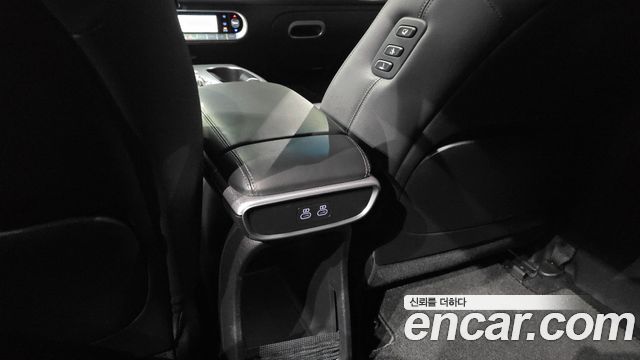 Genesis GV60 2022 — photo 33