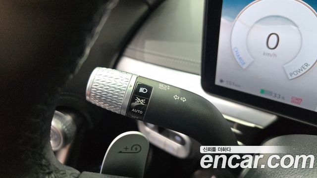 Genesis GV60 2022 — photo 34