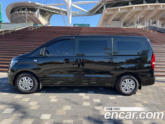 Hyundai Starex 2019 — photo 8
