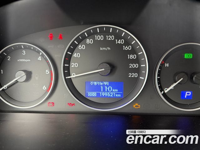 Hyundai Starex 2019 — photo 10
