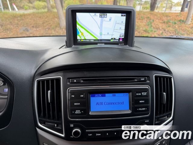 Hyundai Starex 2019 — photo 15