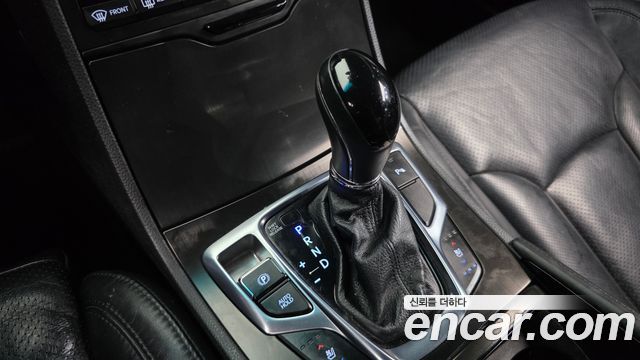 Hyundai Grandeur 2015 — photo 9