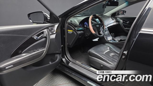 Hyundai Grandeur 2015 — photo 10