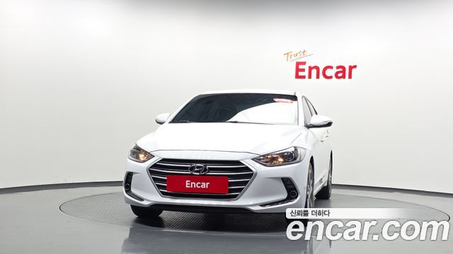 Hyundai AVANTE 2018 — photo 3