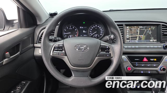 Hyundai AVANTE 2018 — photo 20