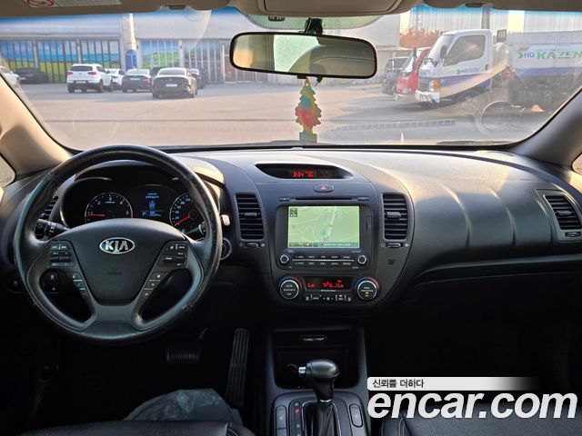 Kia K3 2014 — photo 7