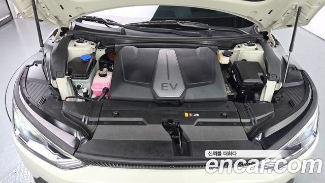Kia EV6 2023 — photo 6