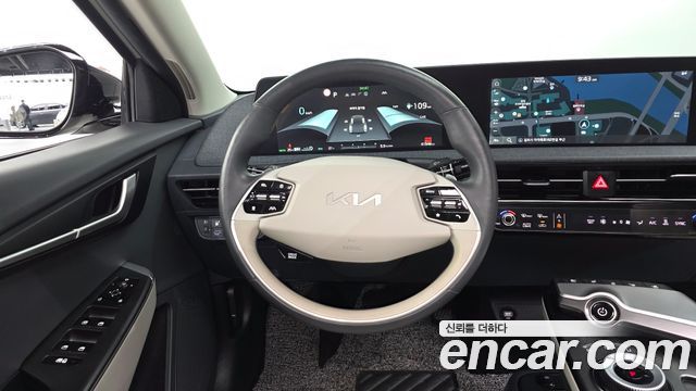 Kia EV6 2023 — photo 18