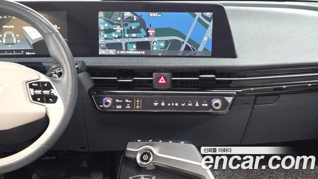 Kia EV6 2023 — photo 19