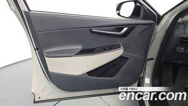 Kia EV6 2023 — photo 14